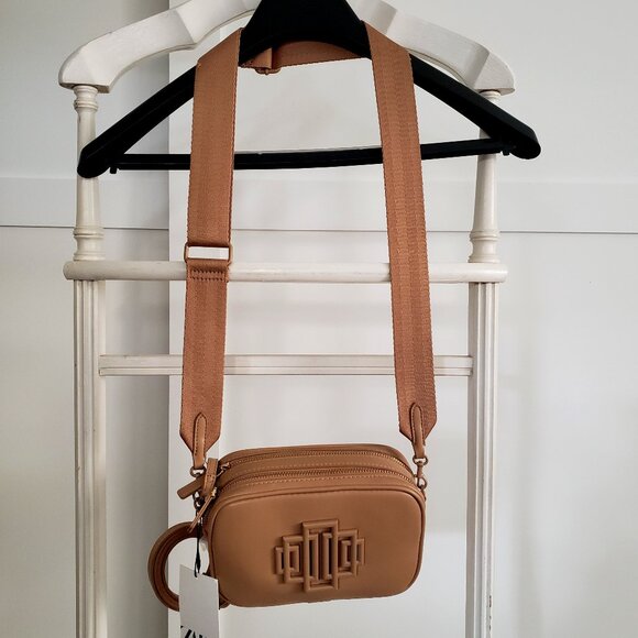 BNWT ZARA small shoulder bag adjustable strap in natural camel (OS) - Picture 2 of 8
